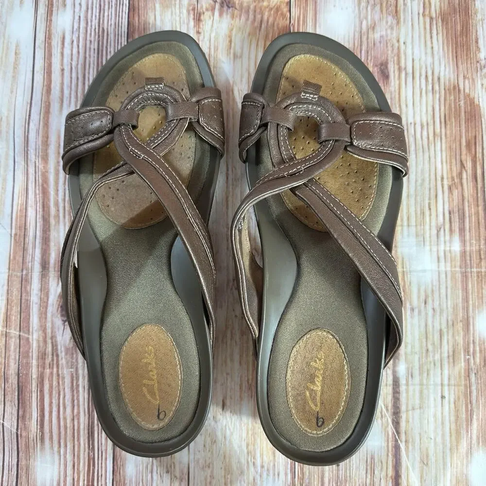 Clarks Sandals Sz 9 Bronze Leather Open Toe Slides Flip Flops Thong Flats Shoes - Picture 6 of 11